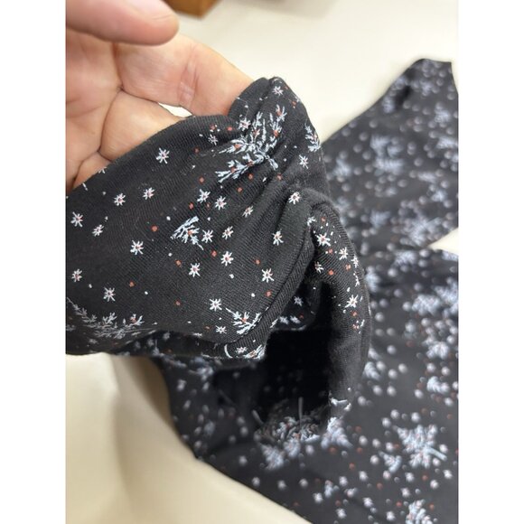 White Stag Medium 8-10 Holiday Turtleneck Snowflake Reindeer (Lot Of 2) Top EUC - Picture 3 of 8